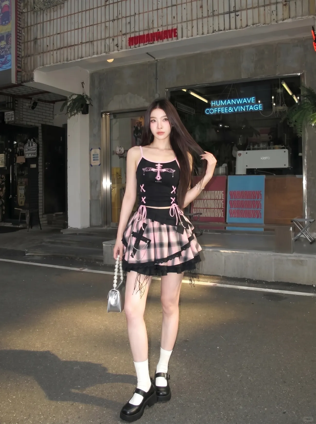 ชุดกระโปรงวินเทจ Y2K สไตล์ดาร์ - V Vintage Fashion บทวิจารณ์และราคา