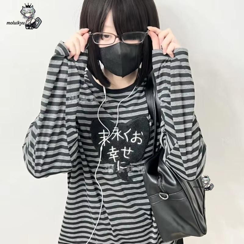 เสื้อยืดแขนยาวคอกลมสไตล์อเมริก - Vintage Y2K บทวิจารณ์และราคา