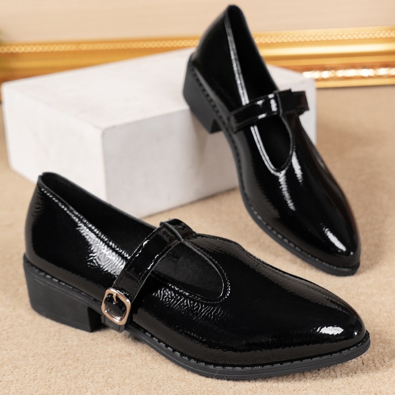 2025 ฤดูใบไม้ผลิ T-STRAP รองเท - Vintage Fashion Rome บทวิจารณ์และราคา