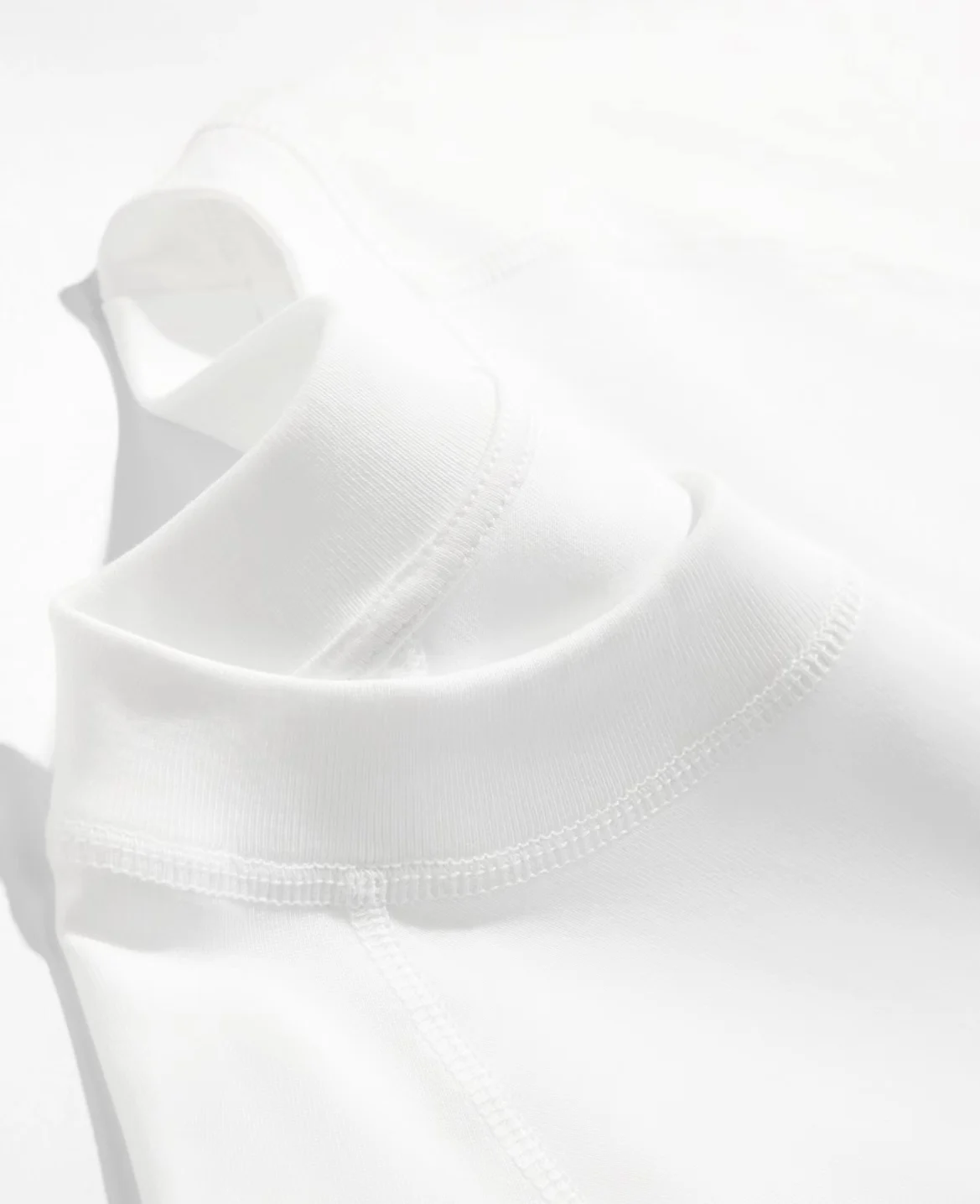 เสื้อยืดโลโก้ Toronto Torrano  - Vintage Fashion Toronto บทวิจารณ์และราคา
