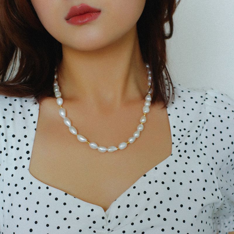 สร้อยคอทองเหลืองประดับมุกน้ำจื - Vintage Fashion Runway บทวิจารณ์และราคา